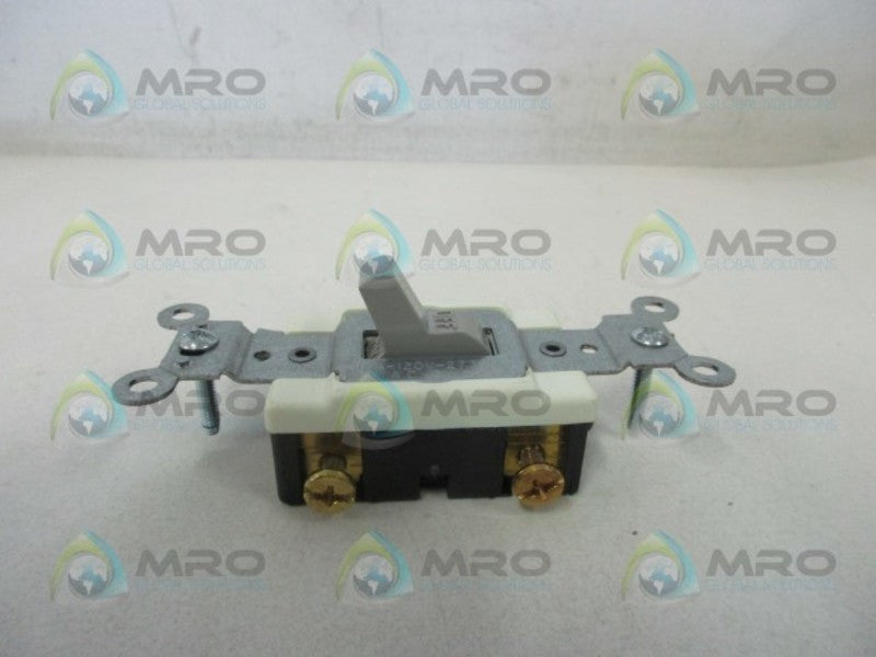 LEVITON CS115-2GS SINGLE POLE TOGGLE SWITCH  NSMP