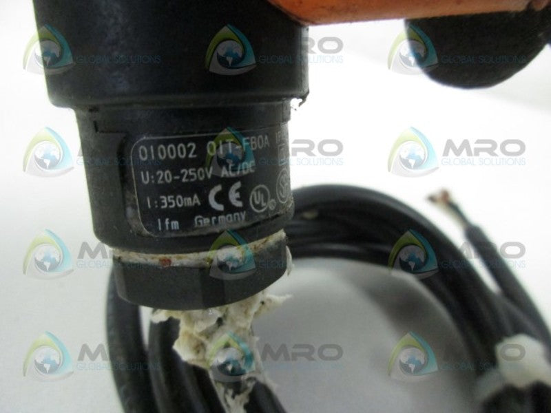 IFM EFECTOR OI0002 DIFFUSE REFLECTION SENSOR (AS PICTURED)  UNMP