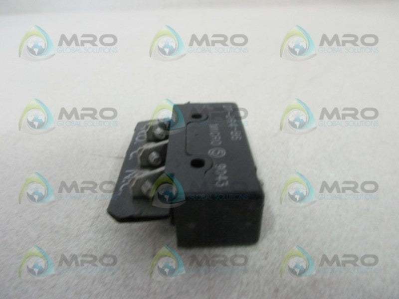 HONEYWELL DT-2R4-B6 MICROSWITCH  UNMP