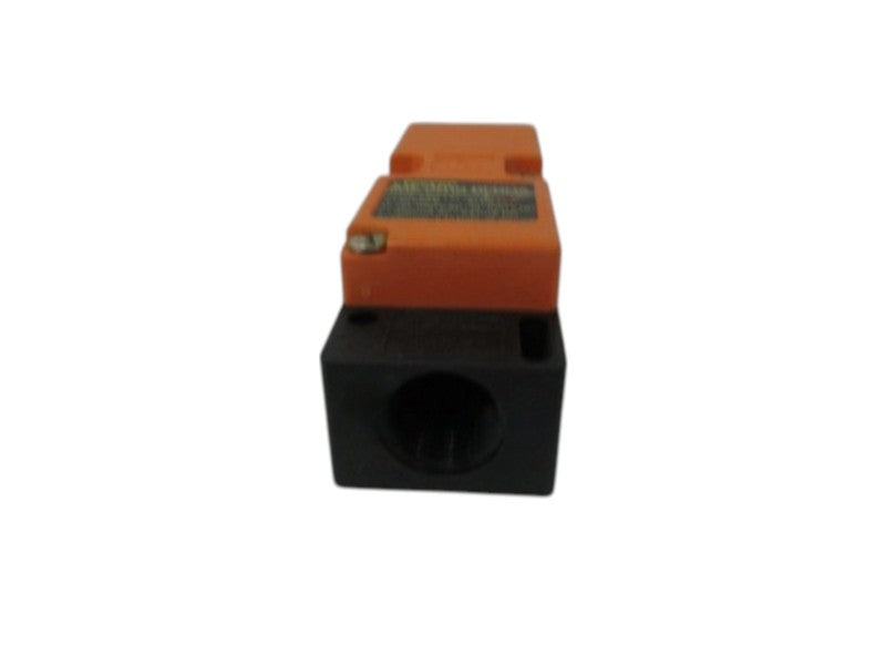 IFM EFECTOR IME2015BFBOA INDUCTIVE PROXIMITY SENSOR  NSNP