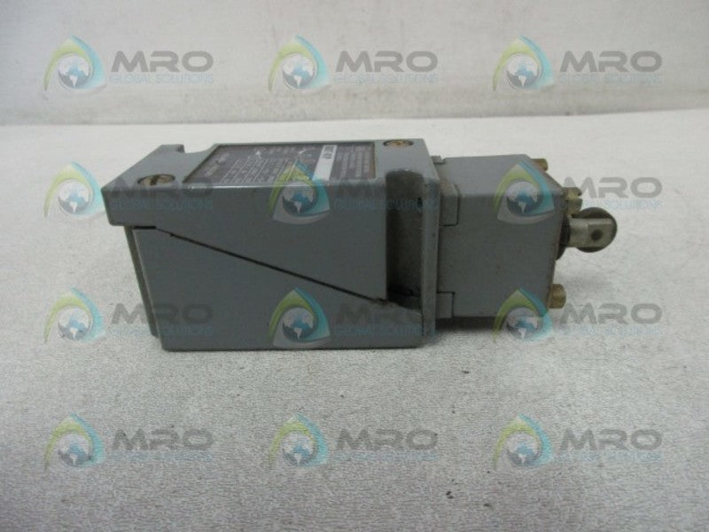 INDUSTRIAL SPARE PART 802T-K1P SER. H OILTIHGT LIMIT SWITCH  UNMP