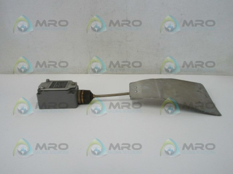 MICRO SWITCH 8LS1 (GREY) (AS PICTURED)  UNMP