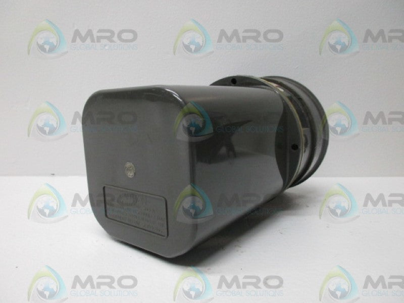 DWYER A3010 PHOTOHELIC GAUGE UNMP