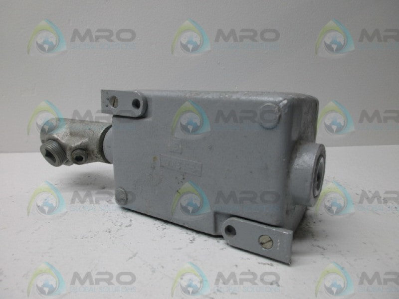 APPLETON ECSK-1523C RECEPTACLE (AS PICTURED) UNMP