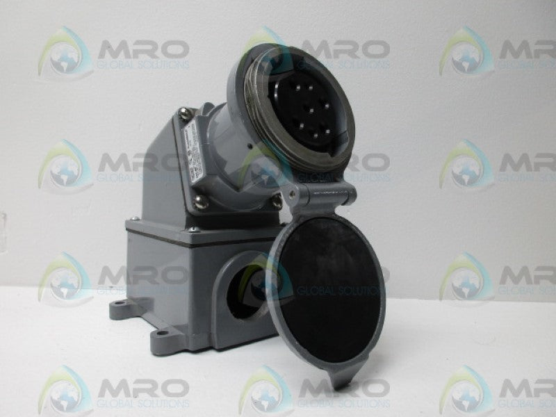 RUSSELLSTOLL DF3516FR000 RECEPTACLE (AS PICTURED)  NSNP