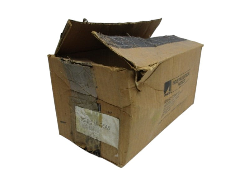 RUSSELLSTOLL DS6516FRAB RECEPTACLE  NSMP