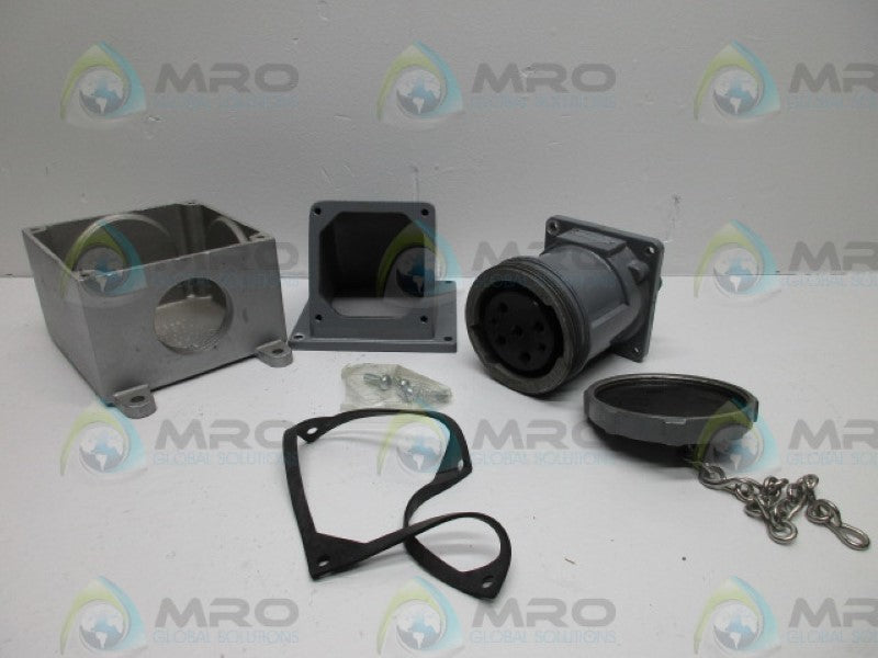 RUSSELLSTOLL DS6516FRAB RECEPTACLE  NSMP