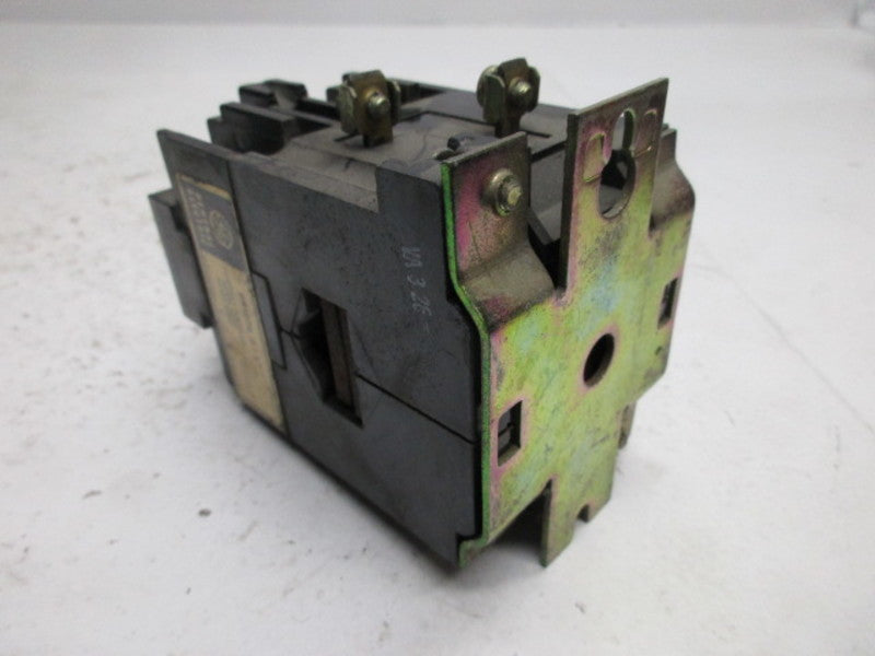 GENERAL ELECTRIC CR120B01302 600V  UNMP