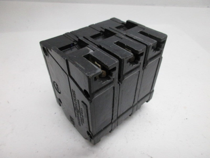GENERAL ELECTRIC THHQL32015 CIRCUIT BREAKER  UNMP