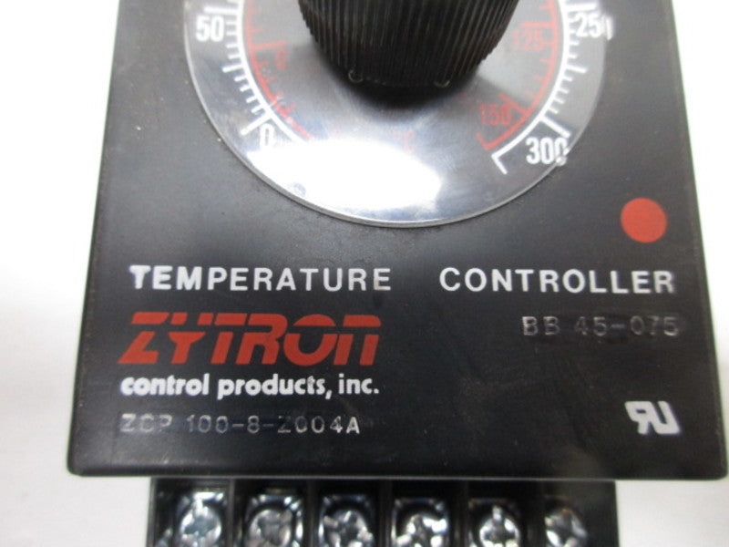 ZYTRON ZCP 100-8-Z004A TEMPERATURE CONTROLLER  UNMP