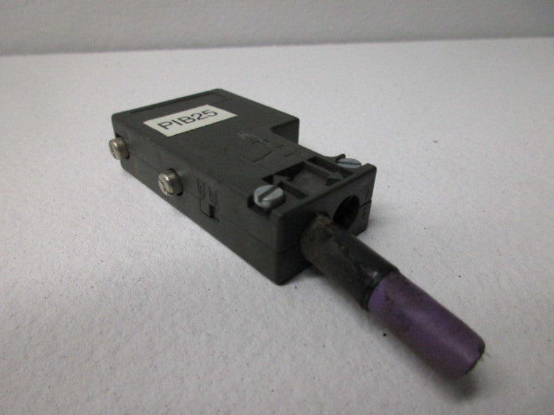 SIEMENS 6ES7972-0BA12-0XA0 CONNECTOR  UNMP