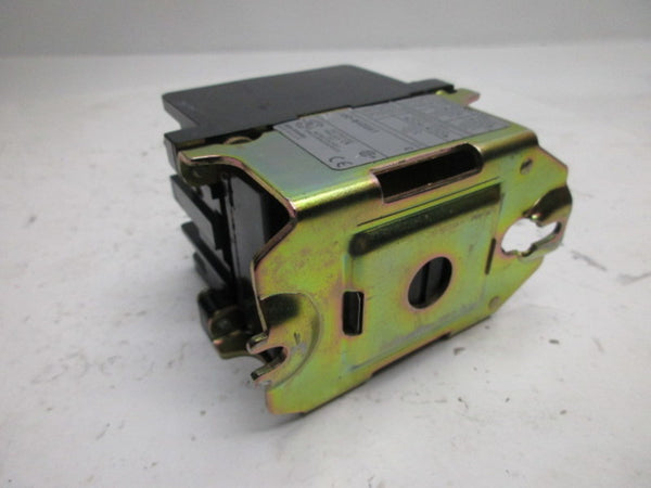 ALLEN BRADLEY 700-N400A1 SER. C CONTROL RELAY 110/120V (AS PICTURED)  UNMP