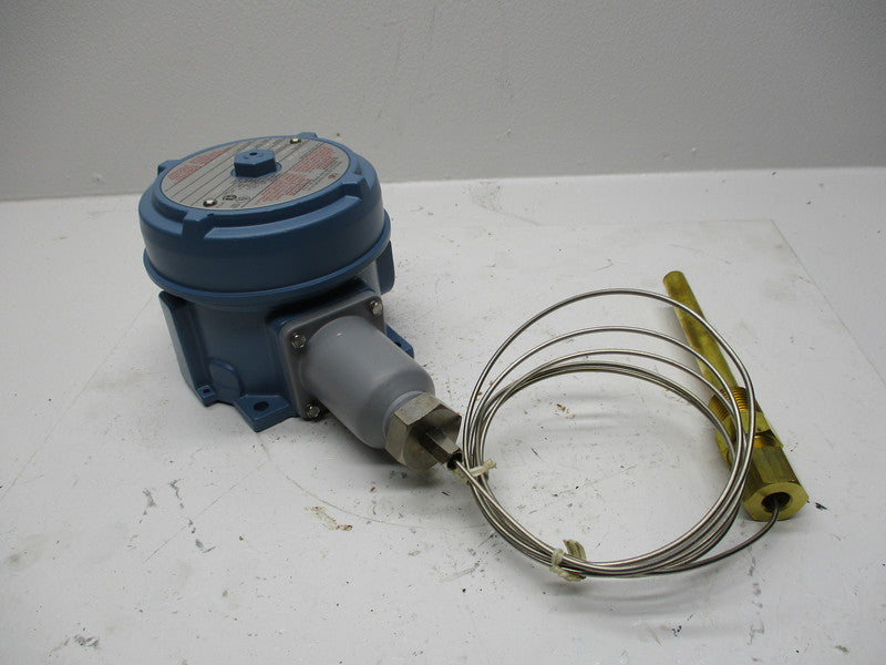 UNITED ELECTRIC F120-8BS  NSMP
