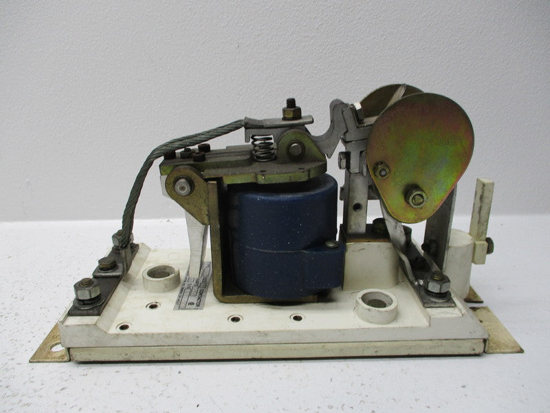 HUBBELL 59430-001 TYPE 5210  UNMP
