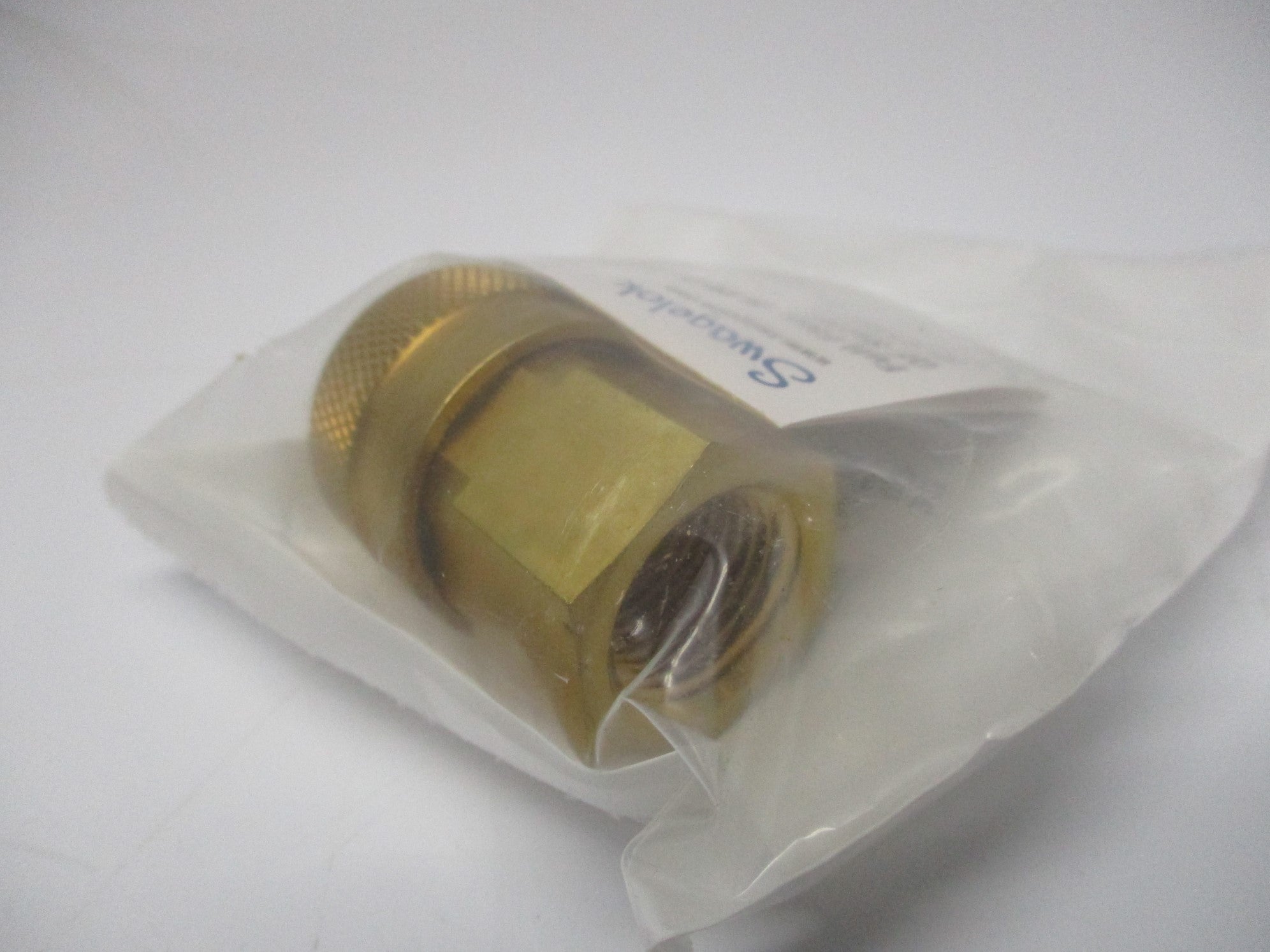 SWAGELOK B-QF8-B-8PF QTY: 50 NSMP