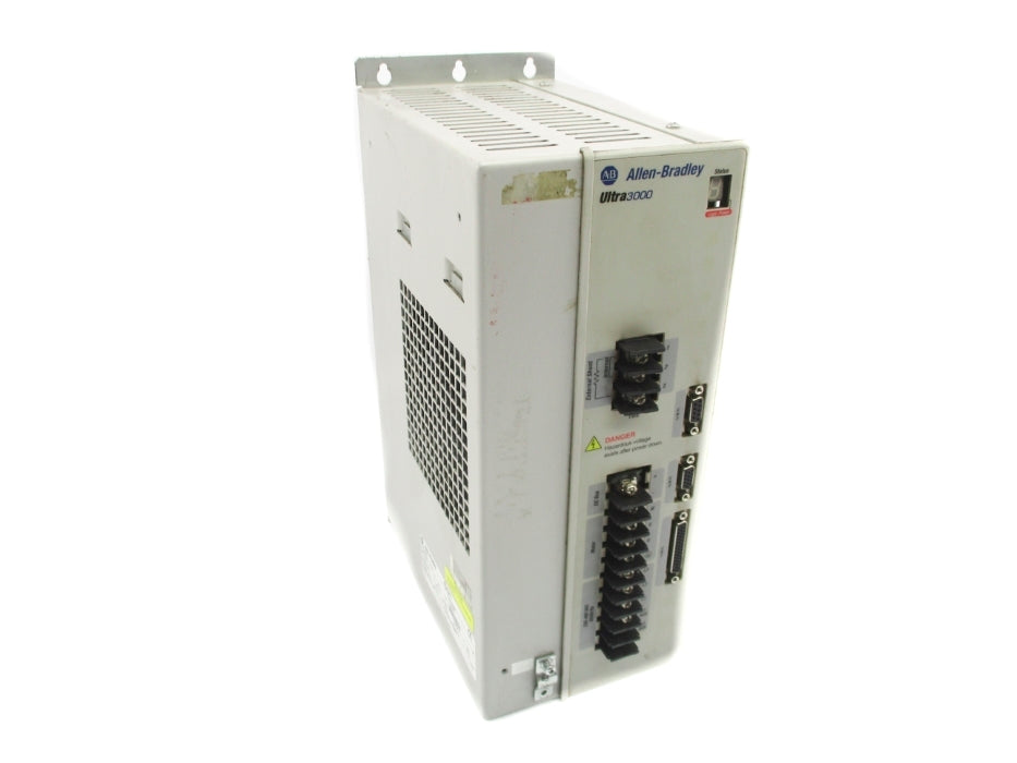 ALLEN BRADLEY 2098-DSD-HV050 SER. B F/W V1.52 UNMP