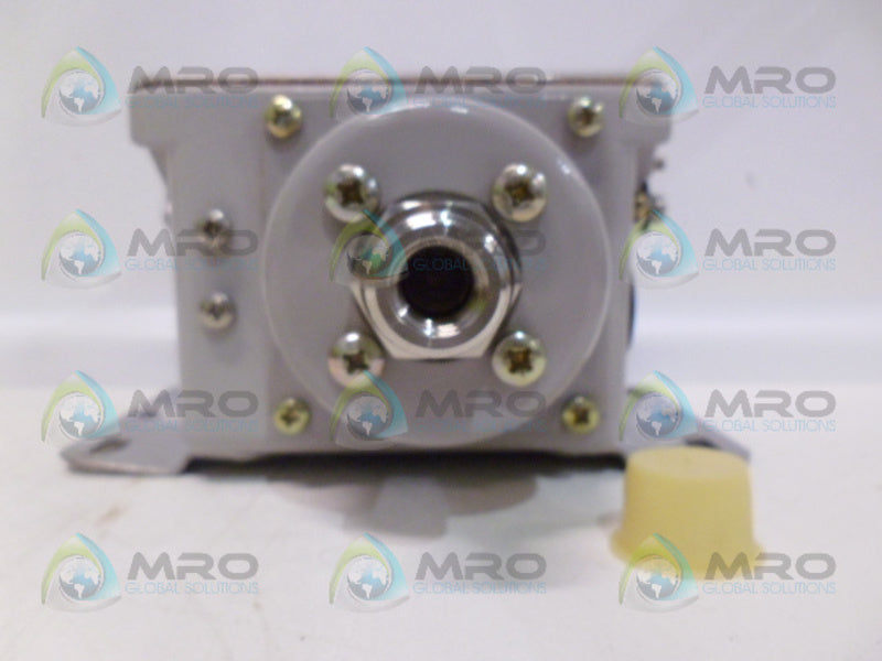 DELTA W20112M102A PRESSURE SWITCH NSNP