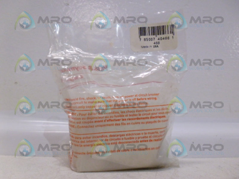 PASS & SEYMOUR 466 FLUORESCENT LAMPHOLDER *NEW IN ORIGINAL PACKAGE*