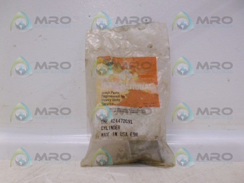 INTERNATIONAL 424472C91 CYLINDER LOCK *NEW IN FACTORY BAG*