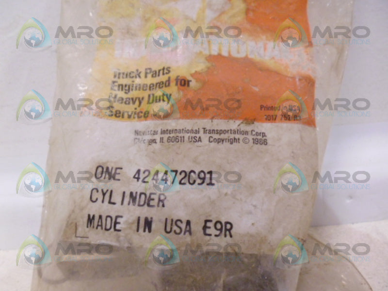 INTERNATIONAL 424472C91 CYLINDER LOCK *NEW IN FACTORY BAG*