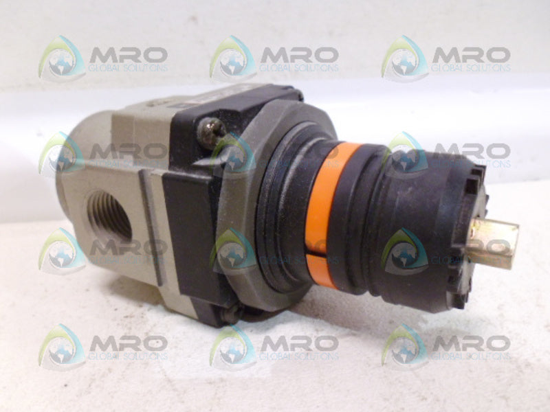 SMC NAR3000-N03 PRESSURE REGULATOR (AS PICTURED) NSNP
