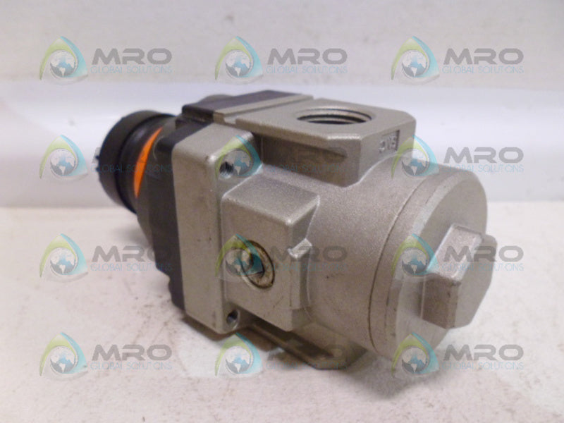 SMC NAR3000-N03 PRESSURE REGULATOR (AS PICTURED) NSNP
