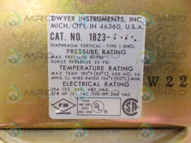 DWYER 1823 PRESSURE SWITCH UNMP