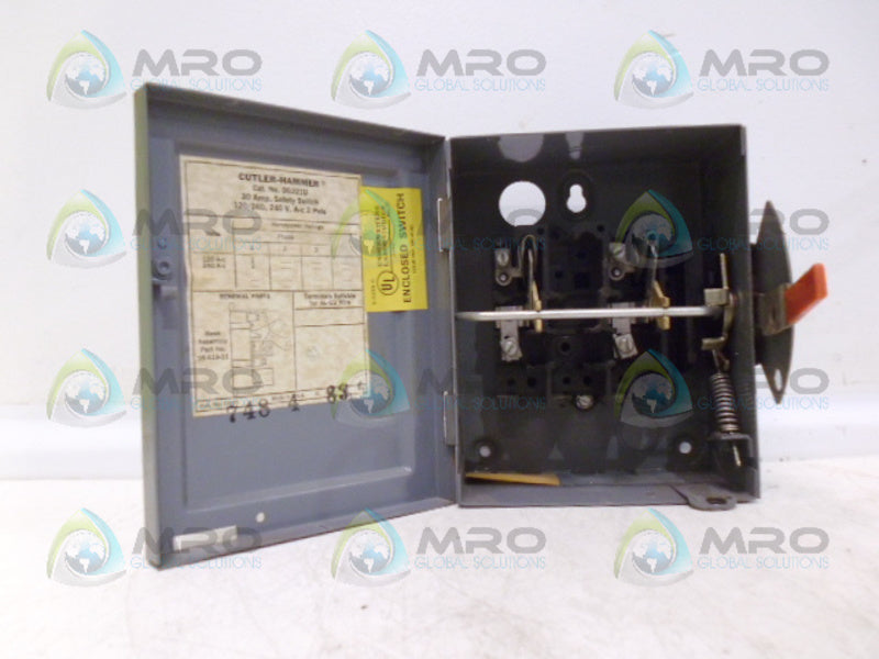 CUTLER HAMMER DG221U SAFTTY SWITCH (AS PICTURED) UNMP