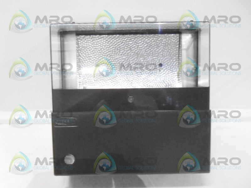 HUBBELL 3V804 WALL PACK LIGHT ENCLOSURE (AS PICTURED) NSNP