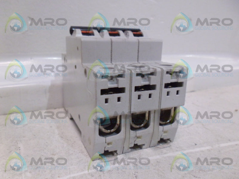 GENERAL ELECTRIC V37320 CIRCUIT BREAKER UNMP