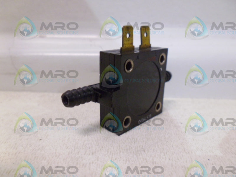 WORLD MAGNETICS PSF 100A PRESSURE SENSOR UNMP