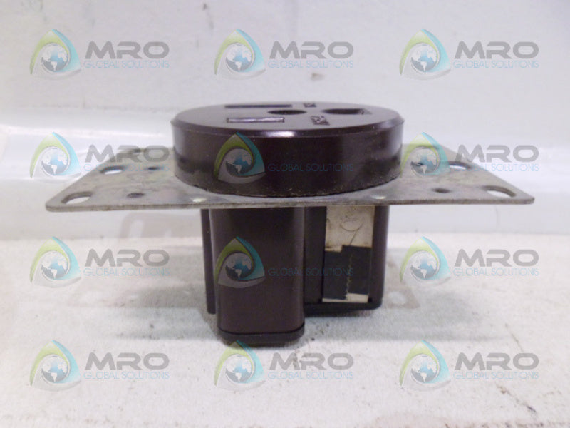 EAGLE 1254 2P 3W GROUNDING FLUSH RECEPTACLE NSMP