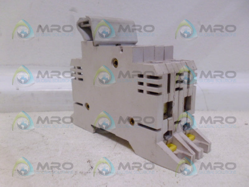 LEGRAND SP38 FUSE HOLDER UNMP