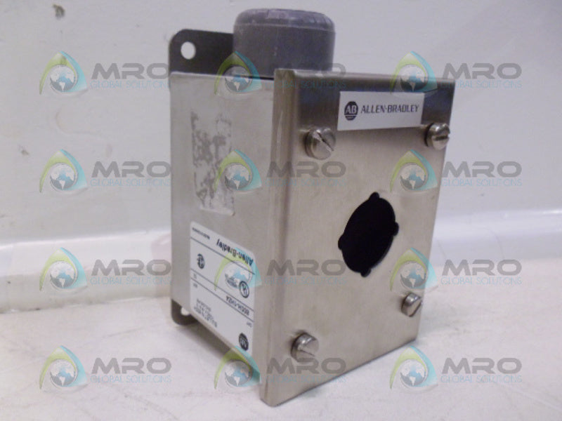 INDUSTRIAL SPARE PART 800H-1HZ4 SER N ENCLOSURE (AS PICTURED) NSNP