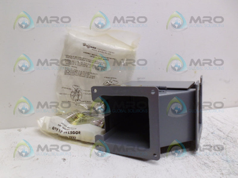 HOFFMAN F-44LE9KT WIREWAY ELBOW FITTING *NEW IN BOX*