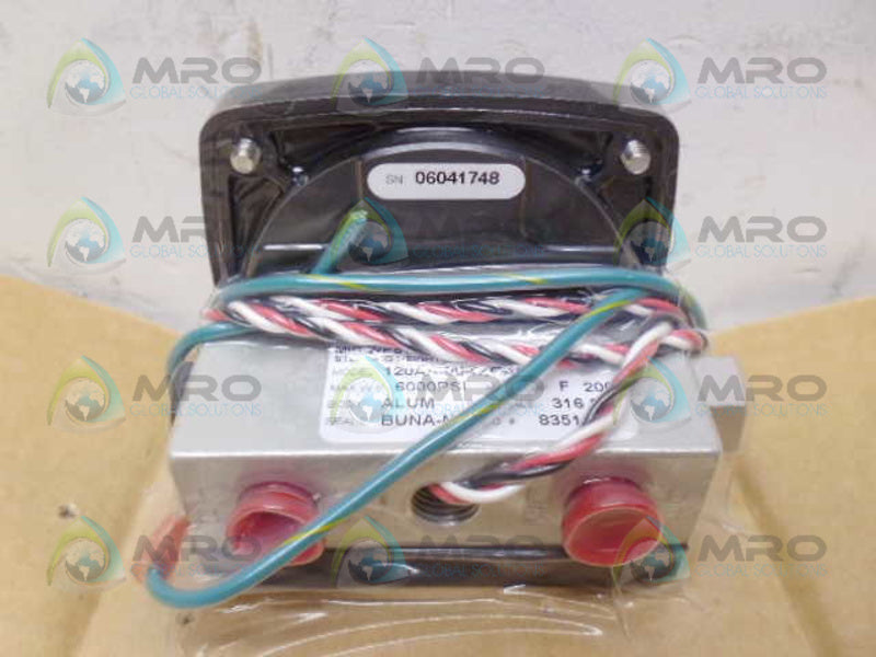 MID-WEST 120AA-00-0(CA)-30P PRESSURE GAUGE 0-30 PSI 0-200 KPA *NEW IN BOX*