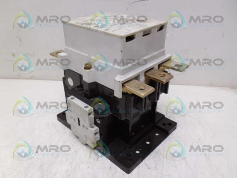 GENERAL ELECTRIC CK95BE300 CONTACTOR *USED*