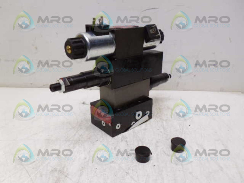 MOOG X820-03PC-001N01 60002440 DIRECTIONAL VALVE *NEW NO BOX*