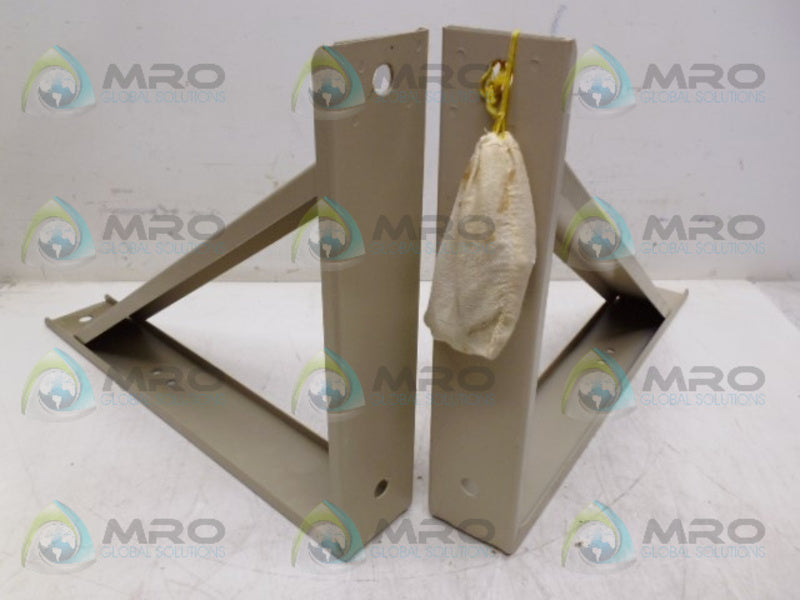 SINGER 3636 100291 HANGER BRACKET ASSEMBLY *NEW IN BOX*