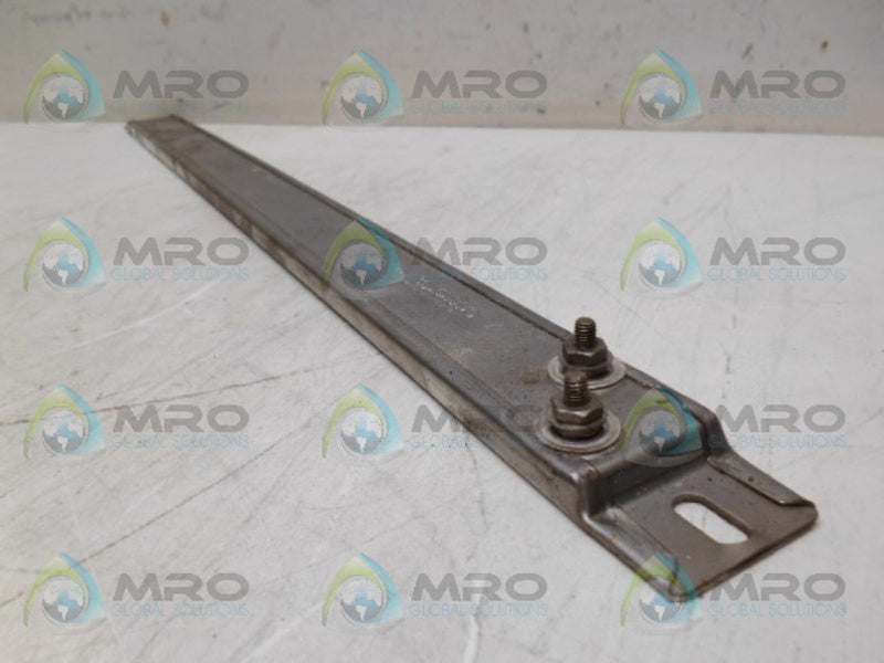 GENERAL ELECTRIC 2A923A202 W750 V240 STRIP HEATER *NEW NO BOX*