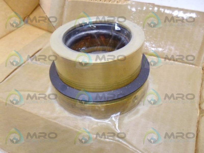 SYNTRON RP-86 SHAFT SEALS 2 11/16 *NEW IN BOX*