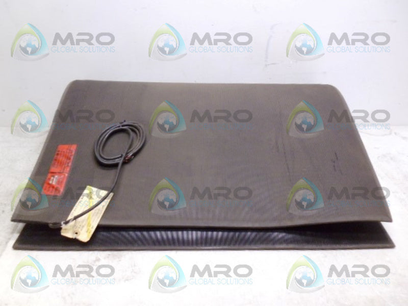 TAPESWITCH CKP 5530 CONTROLMAT 30X48 *USED*
