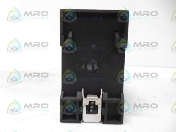 TELEMECANIQUE RM3UA103MW VOLTAGE MEASUREMENT RELAY UNMP