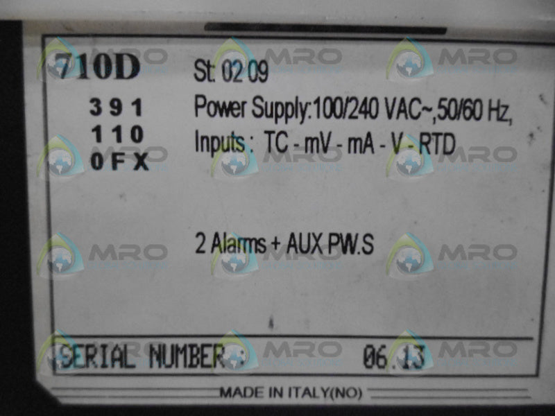 FOXBORO 710D 3911100FX DIGITAL INDICATOR UNMP