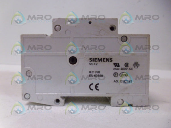 SIEMENS 5SX2204-7 CIRCUIT BREAKER 4A NSNP