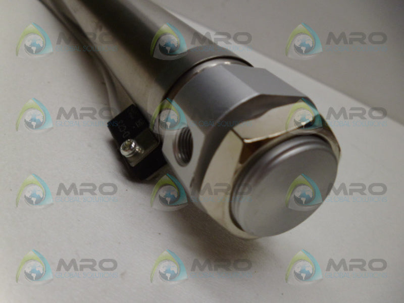 SMC CDM2L32-01-80613-2 CYLINDER (AS PICTURED)  NSNP