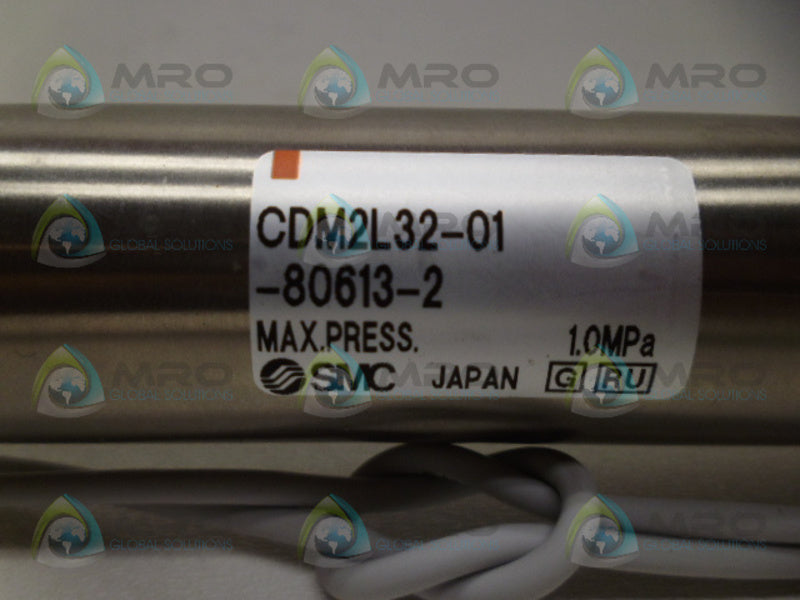 SMC CDM2L32-01-80613-2 CYLINDER (AS PICTURED)  NSNP