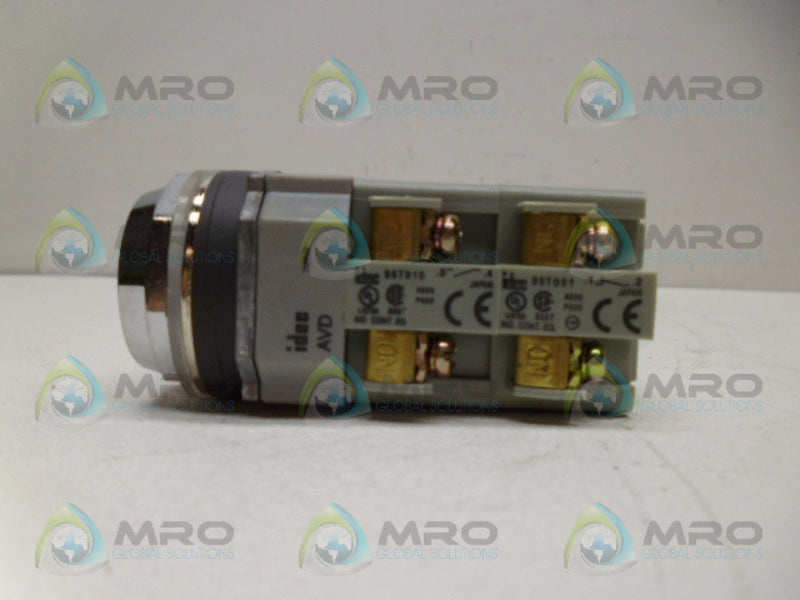 IDEC AVD322N-R EMERGENCY STOP (AS PICTURED) NSMP