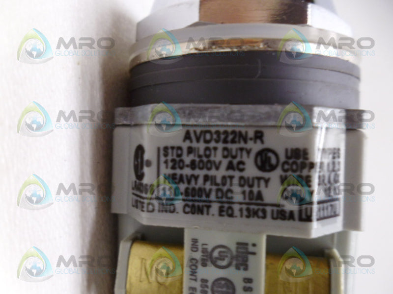 IDEC AVD322N-R EMERGENCY STOP (AS PICTURED) NSMP