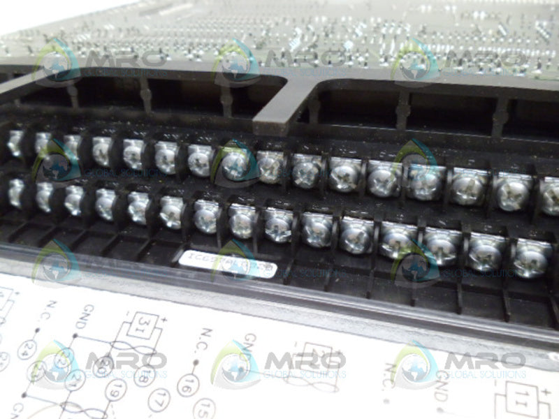 GE FANUC IC697ALG320 OUTPUT MODULE NSNP